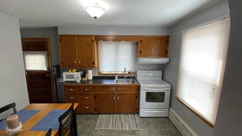69 Wood St, Fall River, MA 02721 photo 5