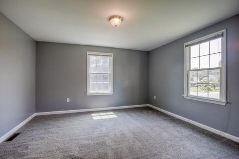 532 Chicopee St, Chicopee, MA 01013 photo 32