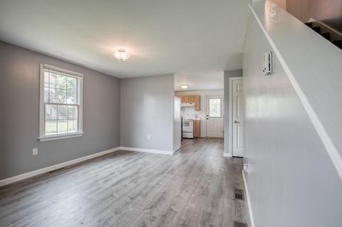 532 Chicopee St, Chicopee, MA 01013 photo 28
