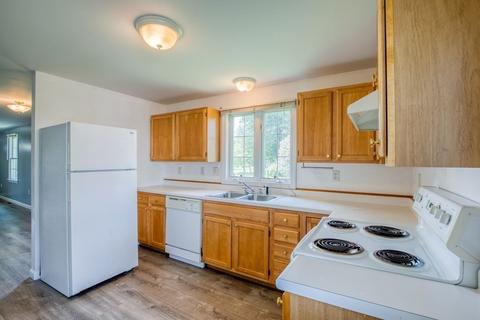 532 Chicopee St, Chicopee, MA 01013 photo 22