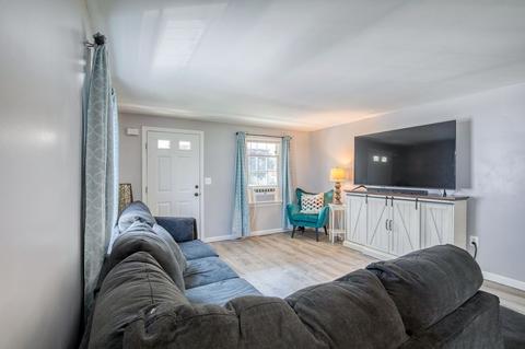 532 Chicopee St, Chicopee, MA 01013 photo 13