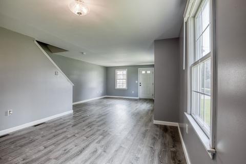 532 Chicopee St, Chicopee, MA 01013 photo 30