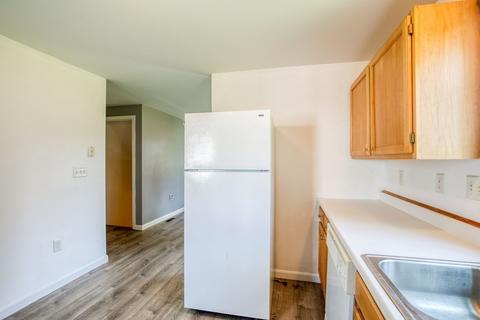 532 Chicopee St, Chicopee, MA 01013 photo 24