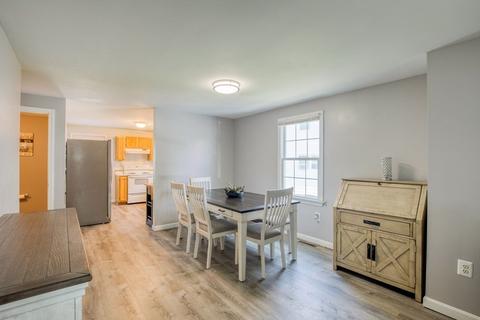 532 Chicopee St, Chicopee, MA 01013 photo 9