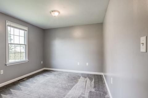 532 Chicopee St, Chicopee, MA 01013 photo 36