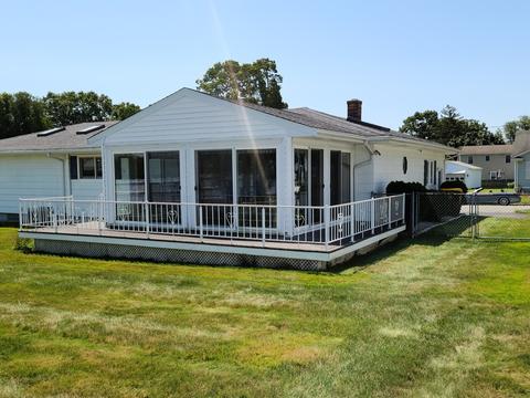 200 Grattan St, Fall River, MA 02721 photo 5
