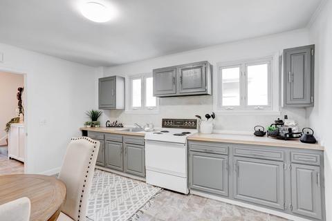 189 Shute St, Everett, MA 02149 photo 5