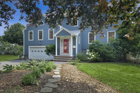 5 Orchard St, Marblehead, MA 01945 photo 3