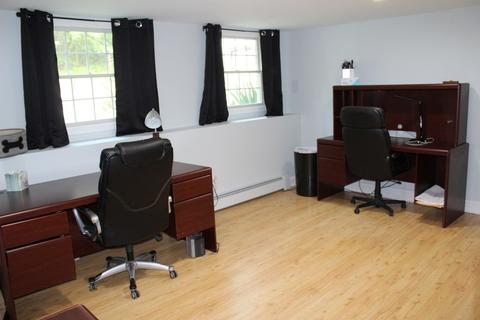 483 Forest Hls, Springfield, MA 01128 photo 25