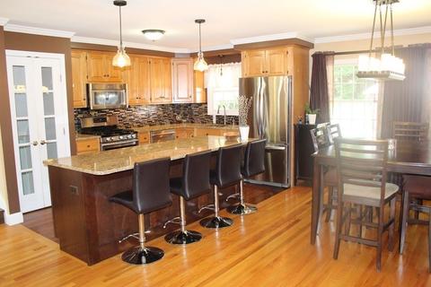 483 Forest Hls, Springfield, MA 01128 photo 5