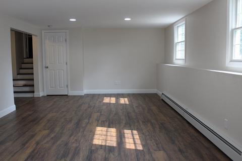 483 Forest Hls, Springfield, MA 01128 photo 22