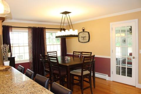 483 Forest Hls, Springfield, MA 01128 photo 6
