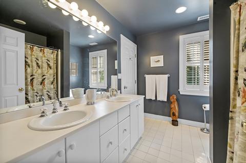 5 Westledge Rd, Marblehead, MA 01945 photo 32
