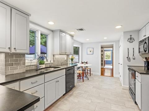 38 Mann Ave, Needham, MA 02492 photo 5