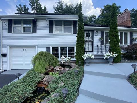 117 E Allen Ridge Rd, Springfield, MA 01118 photo 2