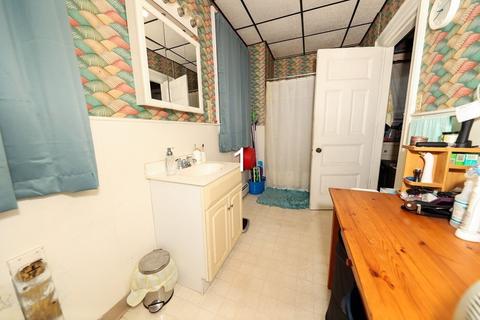 367 Whipple St, Fall River, MA 02724 photo 14