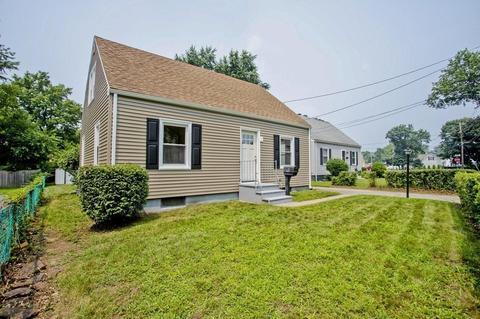 100 Saint James Cir, Springfield, MA 01104 photo 3