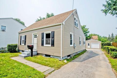 100 Saint James Cir, Springfield, MA 01104 photo 1