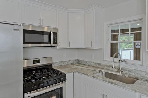 100 Saint James Cir, Springfield, MA 01104 photo 10
