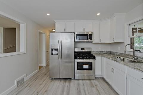100 Saint James Cir, Springfield, MA 01104 photo 7