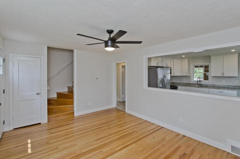 100 Saint James Cir, Springfield, MA 01104 photo 17