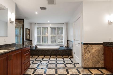112 Edgewater Dr, Needham, MA 02492 photo 19
