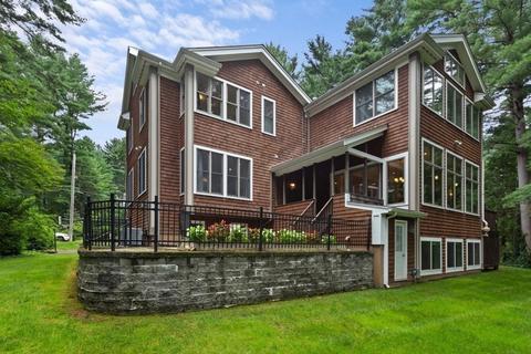 112 Edgewater Dr, Needham, MA 02492 photo 2