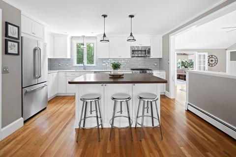 17 Harvest Ln, Hingham, MA 02043 photo 2