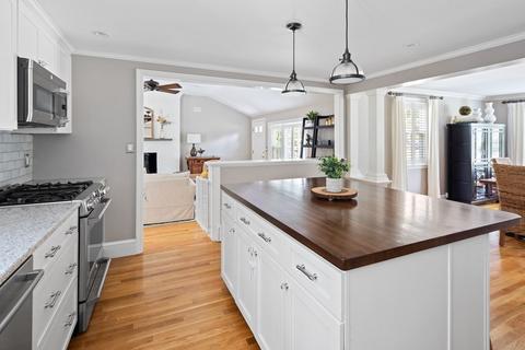 17 Harvest Ln, Hingham, MA 02043 photo 3
