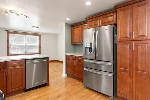 86 Conant St, Danvers, MA 01923 photo 4