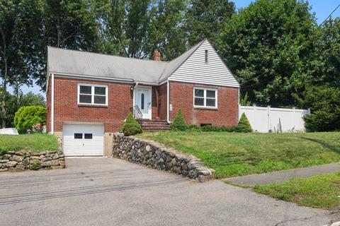 86 Conant St, Danvers, MA 01923 photo 1