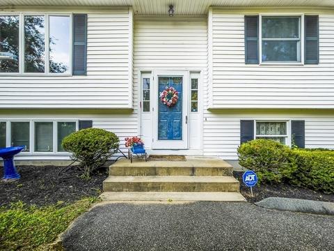 89 Pomeroy St, Easthampton, MA 01027 photo 4