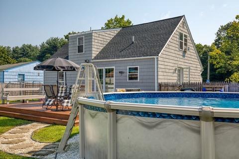 132 Hanson Dr, Springfield, MA 01128 photo 36