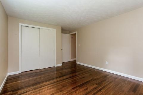 46 Skyridge Dr, Springfield, MA 01128 photo 16