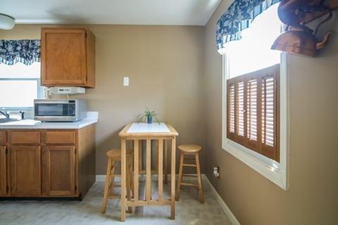 46 Ledgecrest Dr, Worcester, MA 01603 photo 8