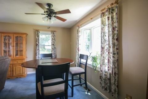 46 Ledgecrest Dr, Worcester, MA 01603 photo 9