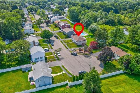 30 Ryan Rd, Danvers, MA 01923 photo 3