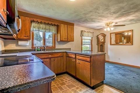 337 David St, Fall River, MA 02720 photo 15