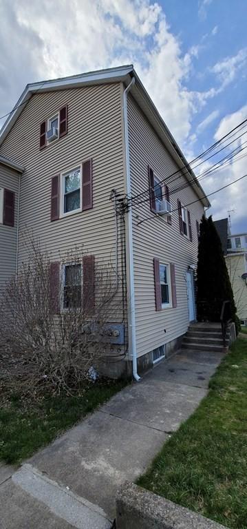189 Logee St, Woonsocket, RI 02895 photo 3