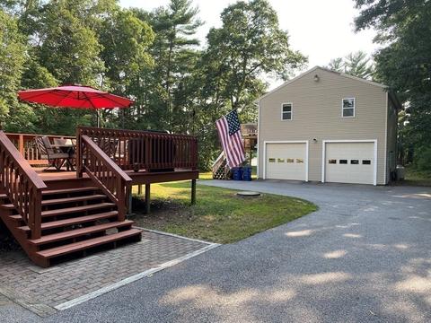 22 Weaver St, Wareham, MA 02576 photo 11