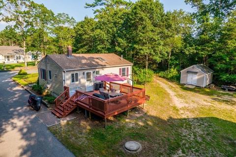 22 Weaver St, Wareham, MA 02576 photo 9