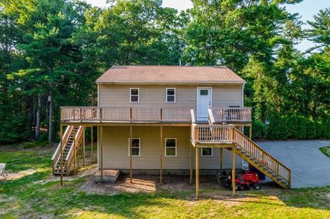 22 Weaver St, Wareham, MA 02576 photo 7