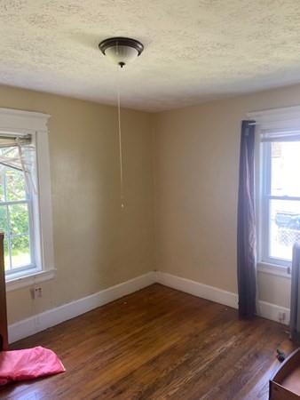 18 Sullivan St, Springfield, MA 01104 photo 7