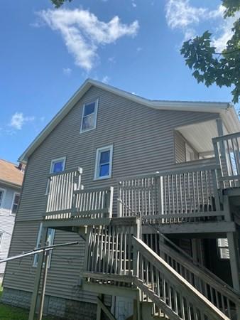 18 Sullivan St, Springfield, MA 01104 photo 3