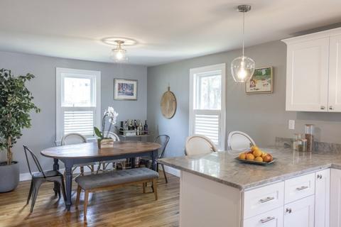 44 Maple St, Stoneham, MA 02180 photo 9