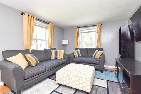 105 Quaker Rd, Springfield, MA 01118 photo 7