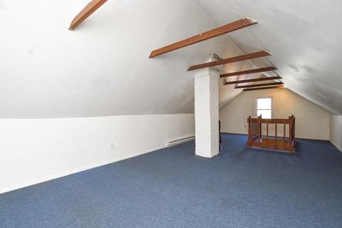 105 Quaker Rd, Springfield, MA 01118 photo 22