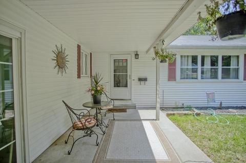 28 Greaney St, Springfield, MA 01104 photo 4