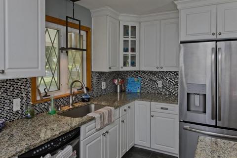 28 Greaney St, Springfield, MA 01104 photo 12