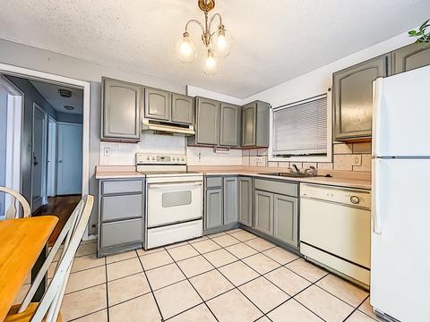 71 Arden St, Springfield, MA 01118 photo 10